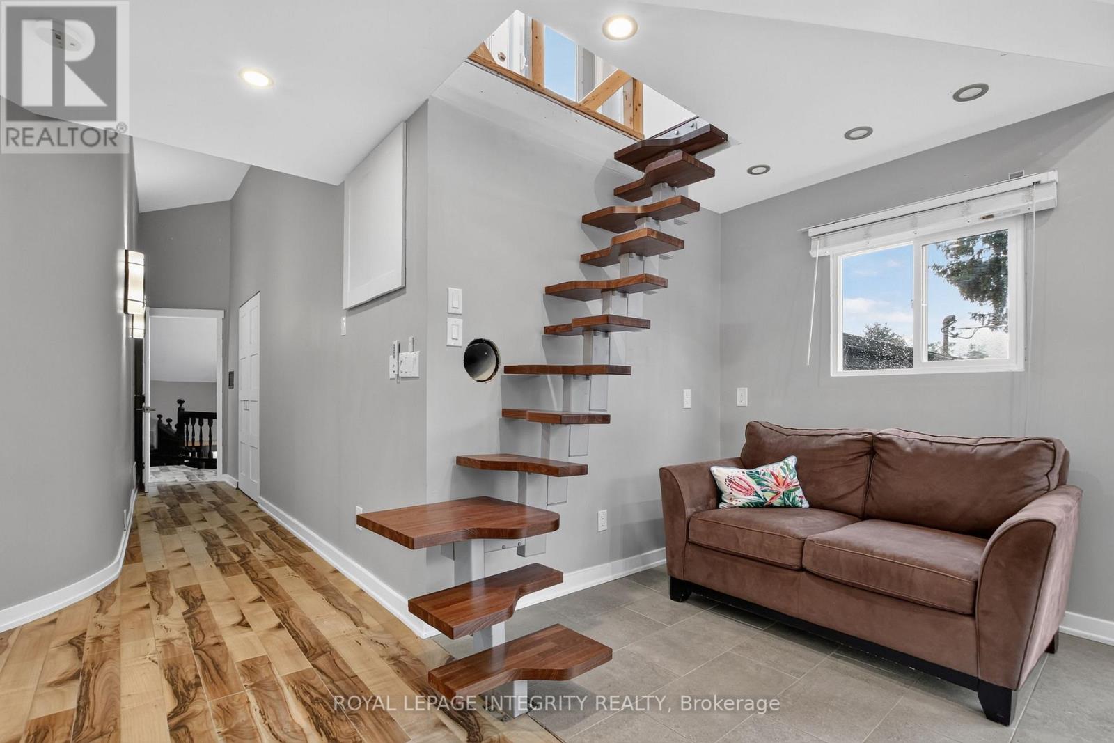 954 Watson Street, Ottawa, Ontario  K2B 6C2 - Photo 25 - X13476472