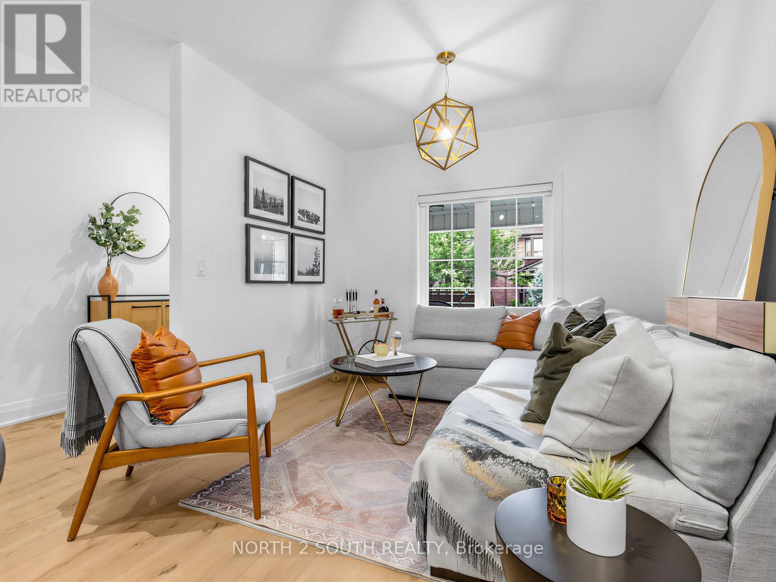 68 Hounslow Heath Road, Toronto, Ontario  M6N 1G8 - Photo 3 - W13475964