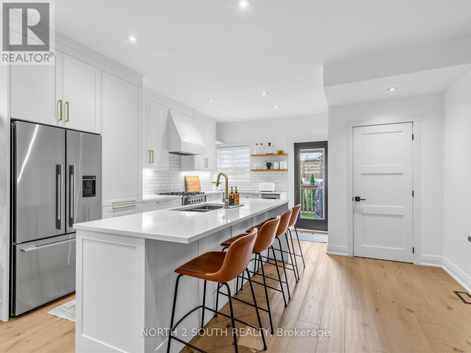 68 Hounslow Heath Road, Toronto, Ontario  M6N 1G8 - Photo 12 - W13475964