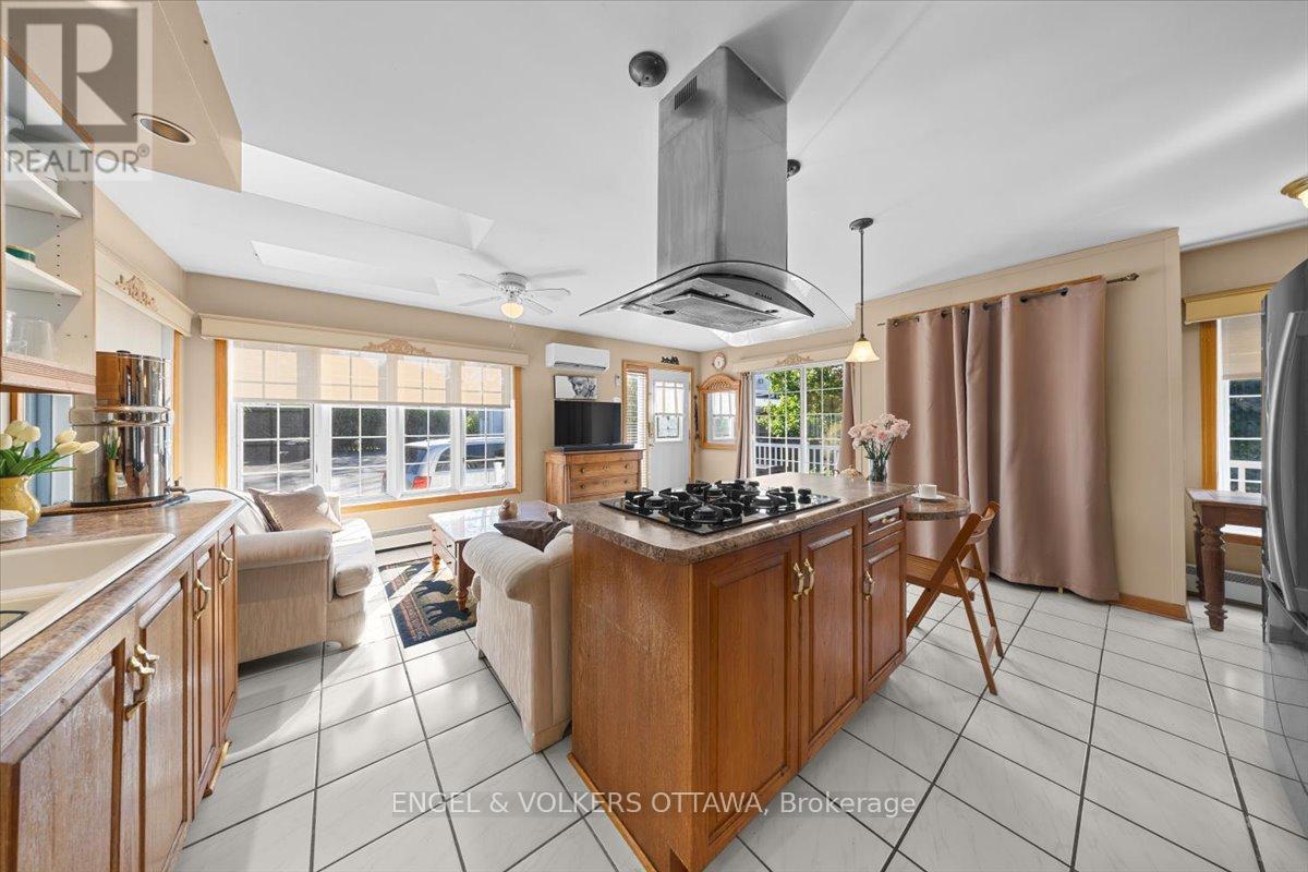 528 St Lawrence Street, North Dundas, Ontario  K0C 2K0 - Photo 9 - X13476510