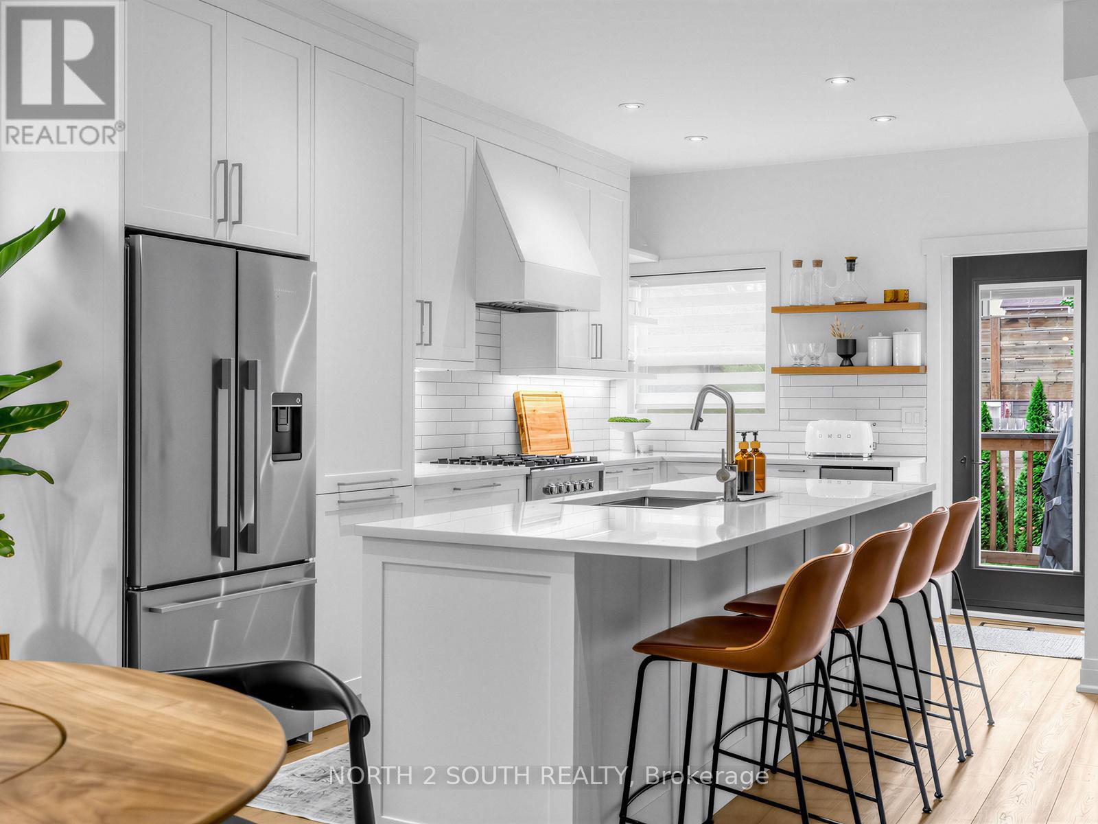 68 Hounslow Heath Road, Toronto, Ontario  M6N 1G8 - Photo 9 - W13475964