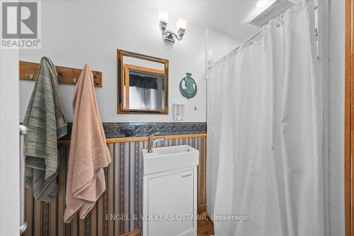 528 St Lawrence Street, North Dundas, Ontario  K0C 2K0 - Photo 26 - X13476510