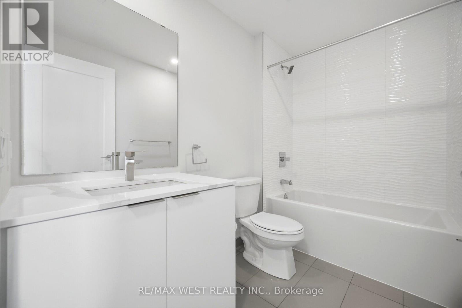 2006 - 70 Annie Craig Drive S, Toronto, Ontario  M8V 0G2 - Photo 15 - W13475986