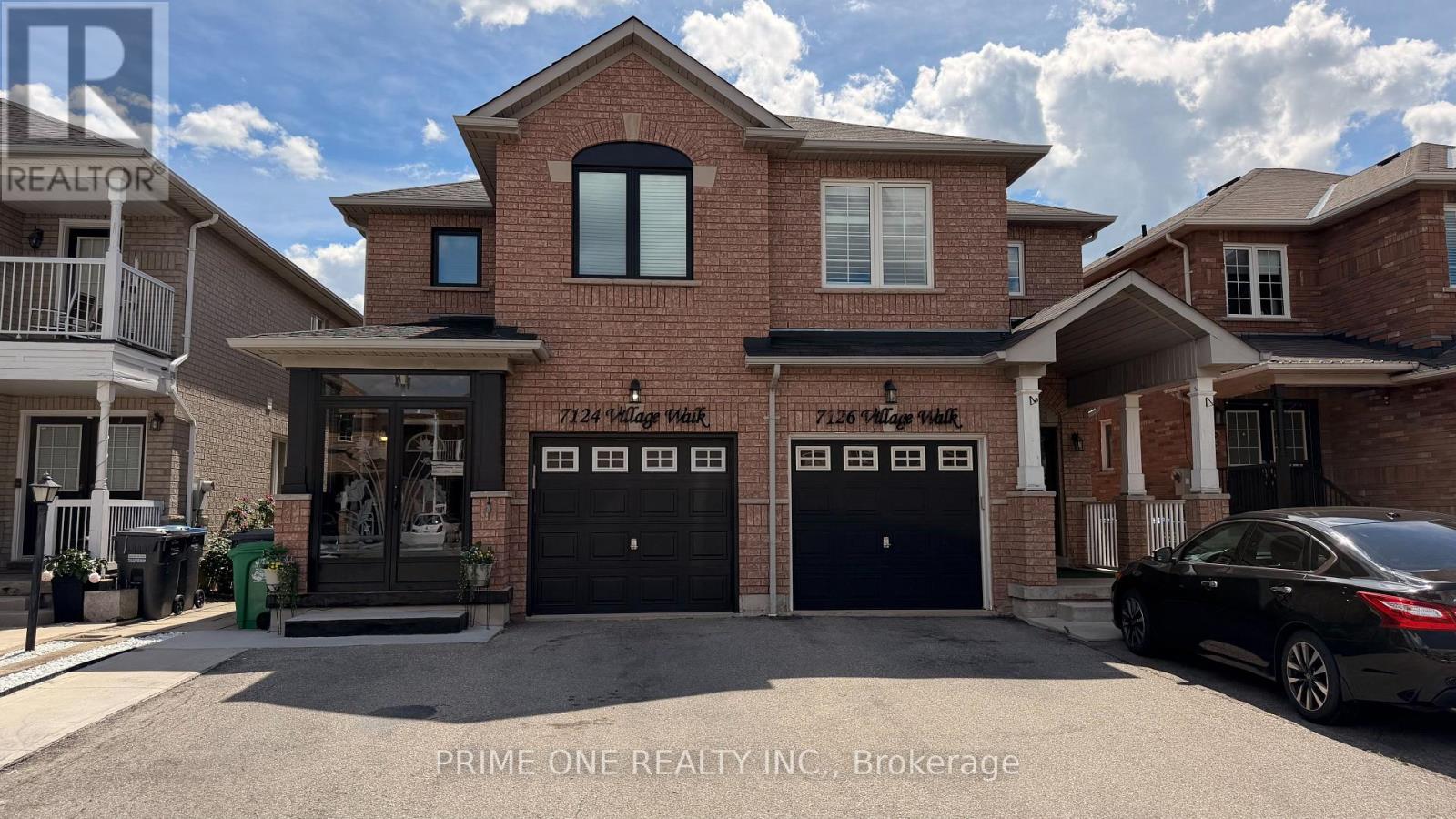 7124 Village Walk, Mississauga, Ontario  L5W 1X4 - Photo 1 - W13475996