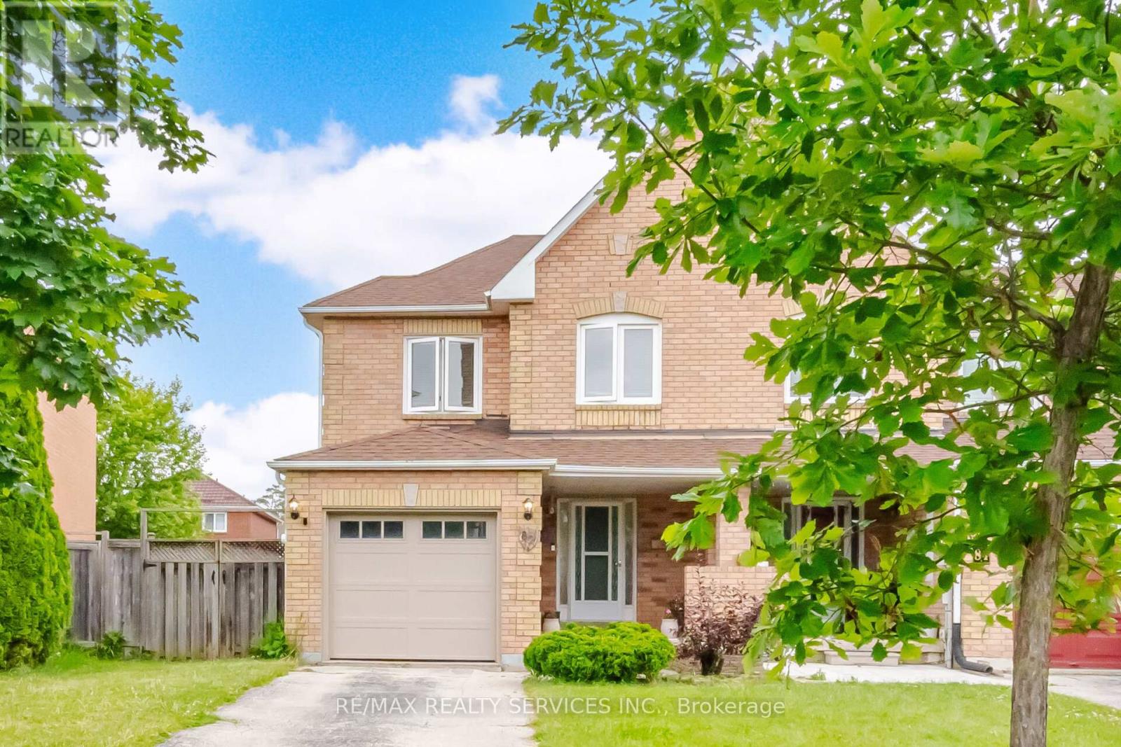 82 Muirland Crescent, Brampton, Ontario  L6X 4P3 - Photo 1 - W13476028