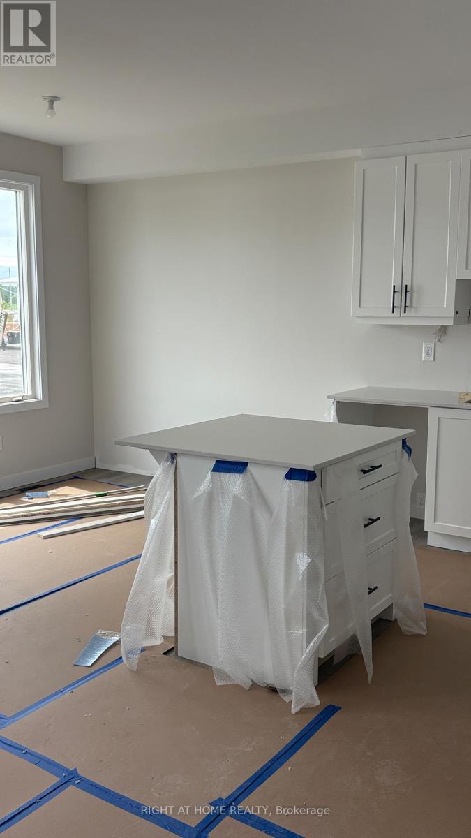 747 Haflinger Row, Ottawa, Ontario K0A 2Z0 - Photo 2 - X13476970