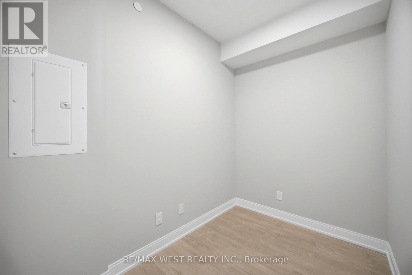 2006 - 70 Annie Craig Drive S, Toronto, Ontario  M8V 0G2 - Photo 21 - W13475986