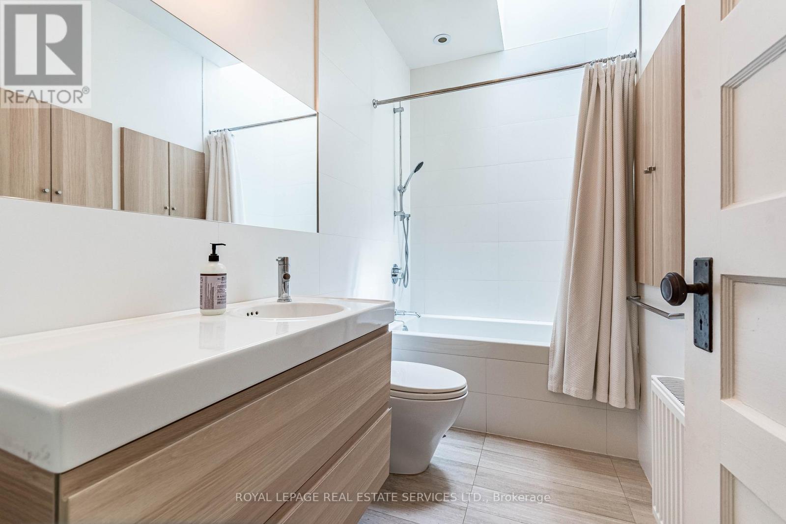 241 Garden Avenue, Toronto, Ontario  M6R 1J2 - Photo 25 - W13476092