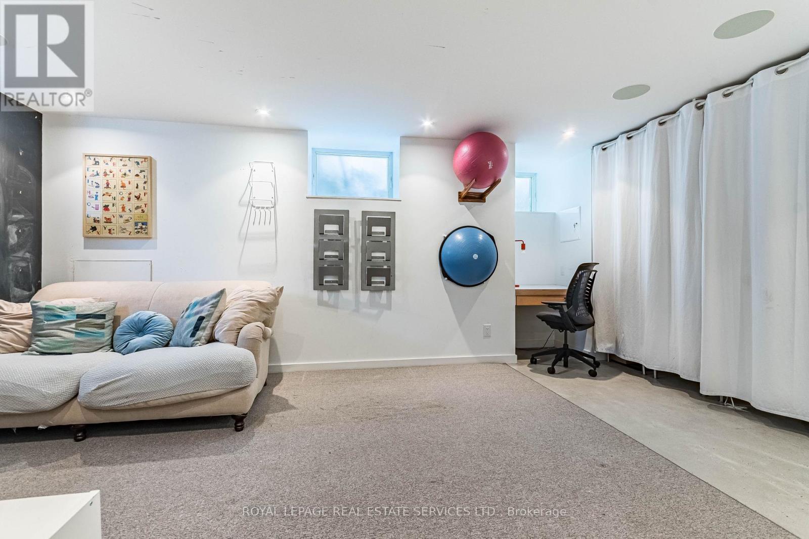 241 Garden Avenue, Toronto, Ontario  M6R 1J2 - Photo 30 - W13476092