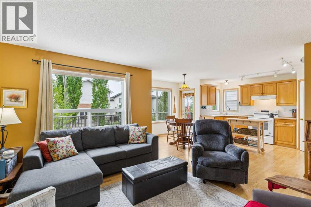 23 Tuscarora Close NW, Calgary, Alberta  T3L 2B7 - Photo 4 - A2317670