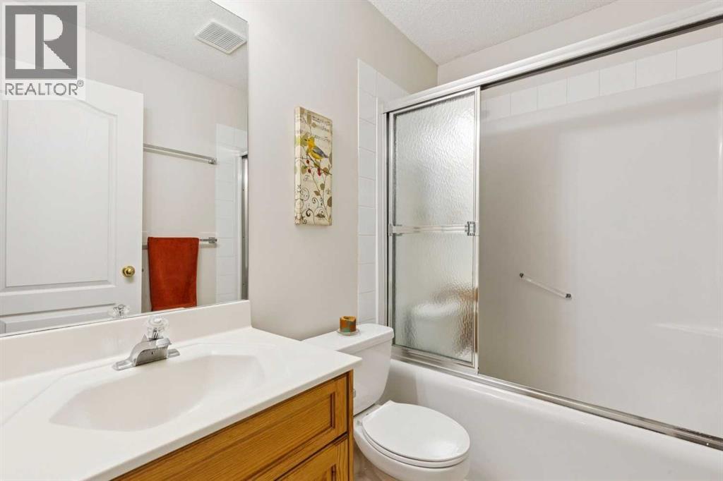 23 Tuscarora Close NW, Calgary, Alberta  T3L 2B7 - Photo 25 - A2317670