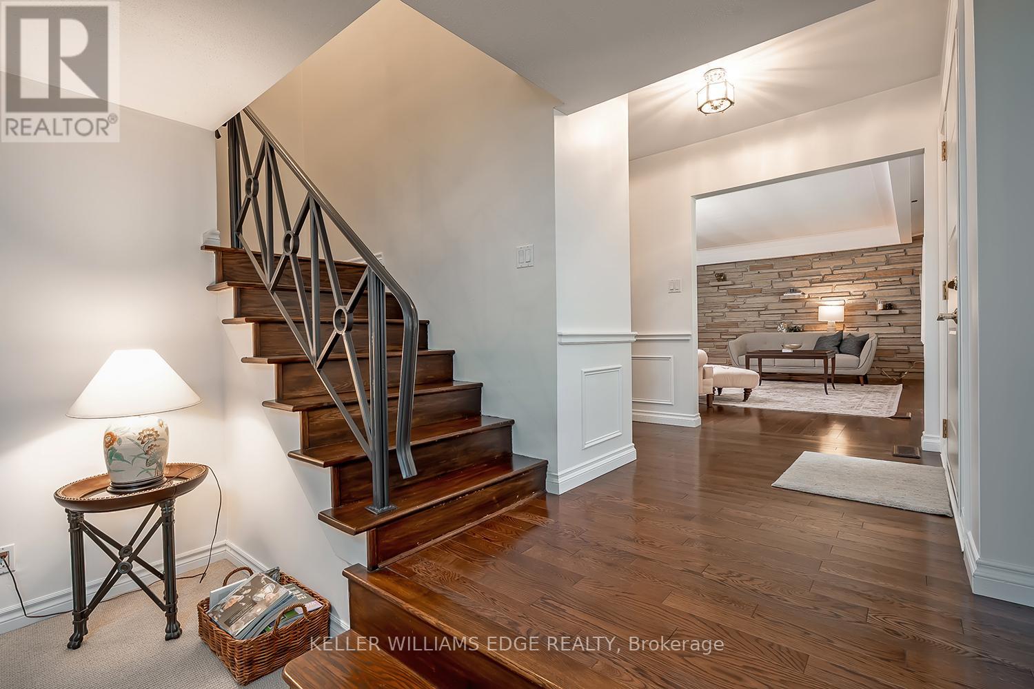 280 Penn Drive, Burlington, Ontario  L7N 2B8 - Photo 9 - W13476170