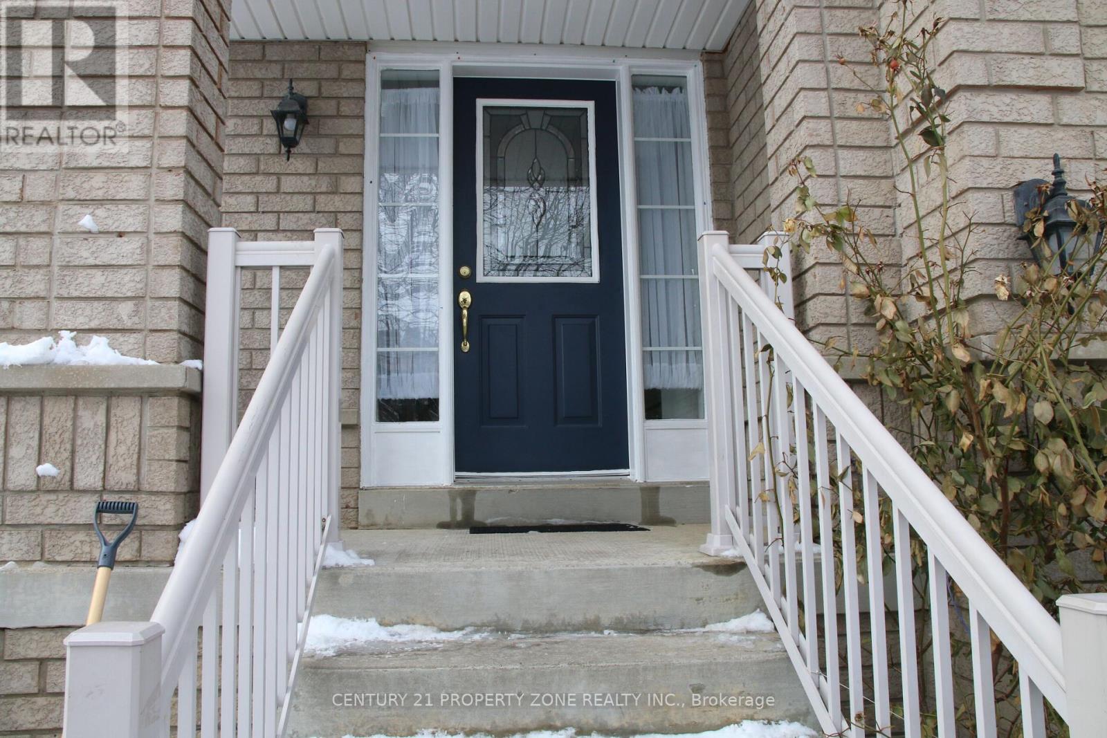 24 Sweet Clover Crescent, Brampton, Ontario  L6R 3A2 - Photo 3 - W13476216