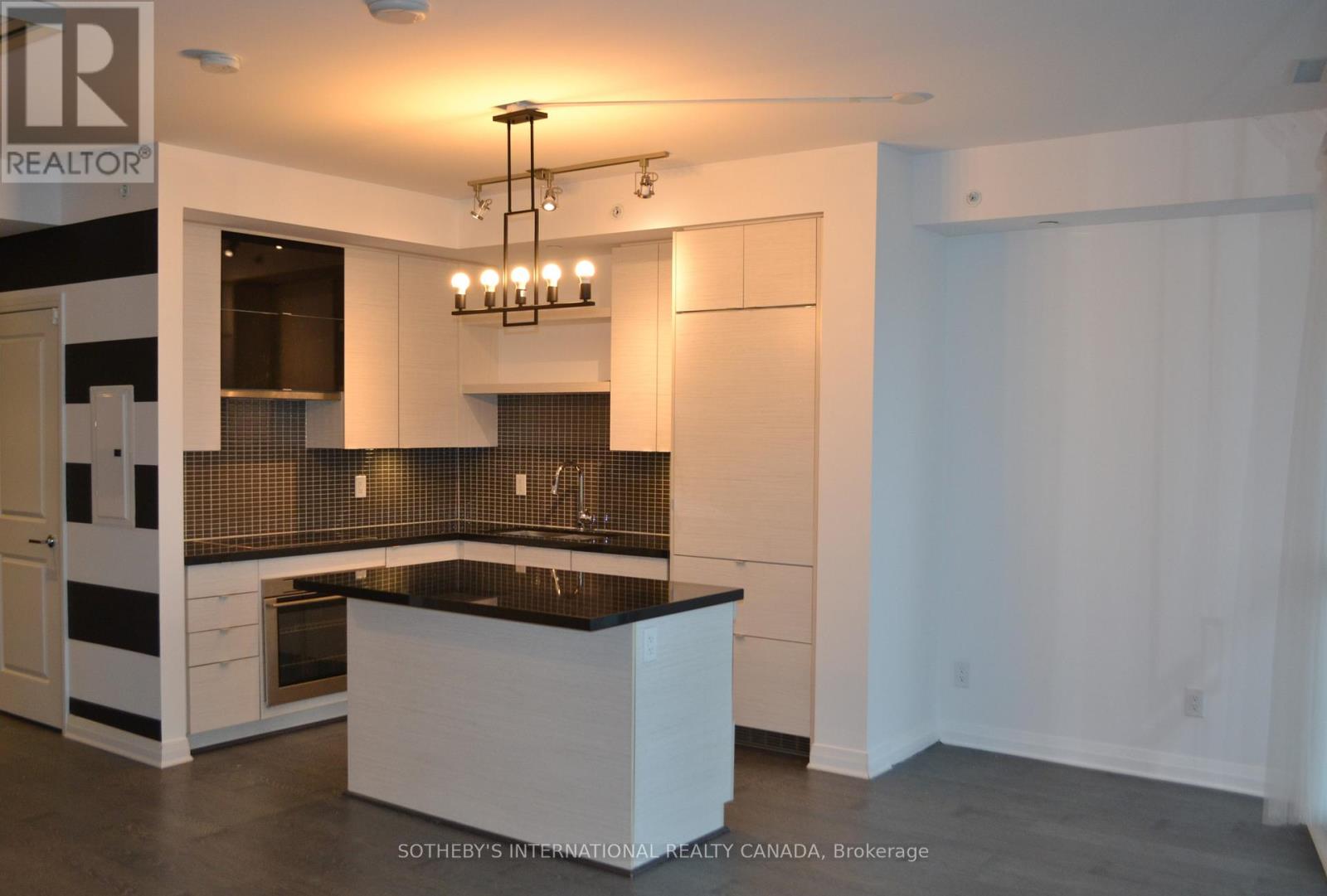 2705 - 59 Annie Craig Drive, Toronto, Ontario  M8V 0C4 - Photo 3 - W13476274