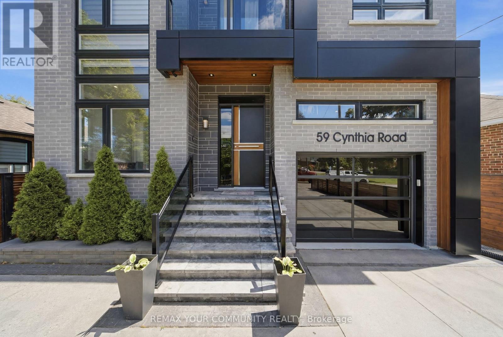 59 Cynthia Road, Toronto, Ontario  M6N 2P8 - Photo 3 - W13476376
