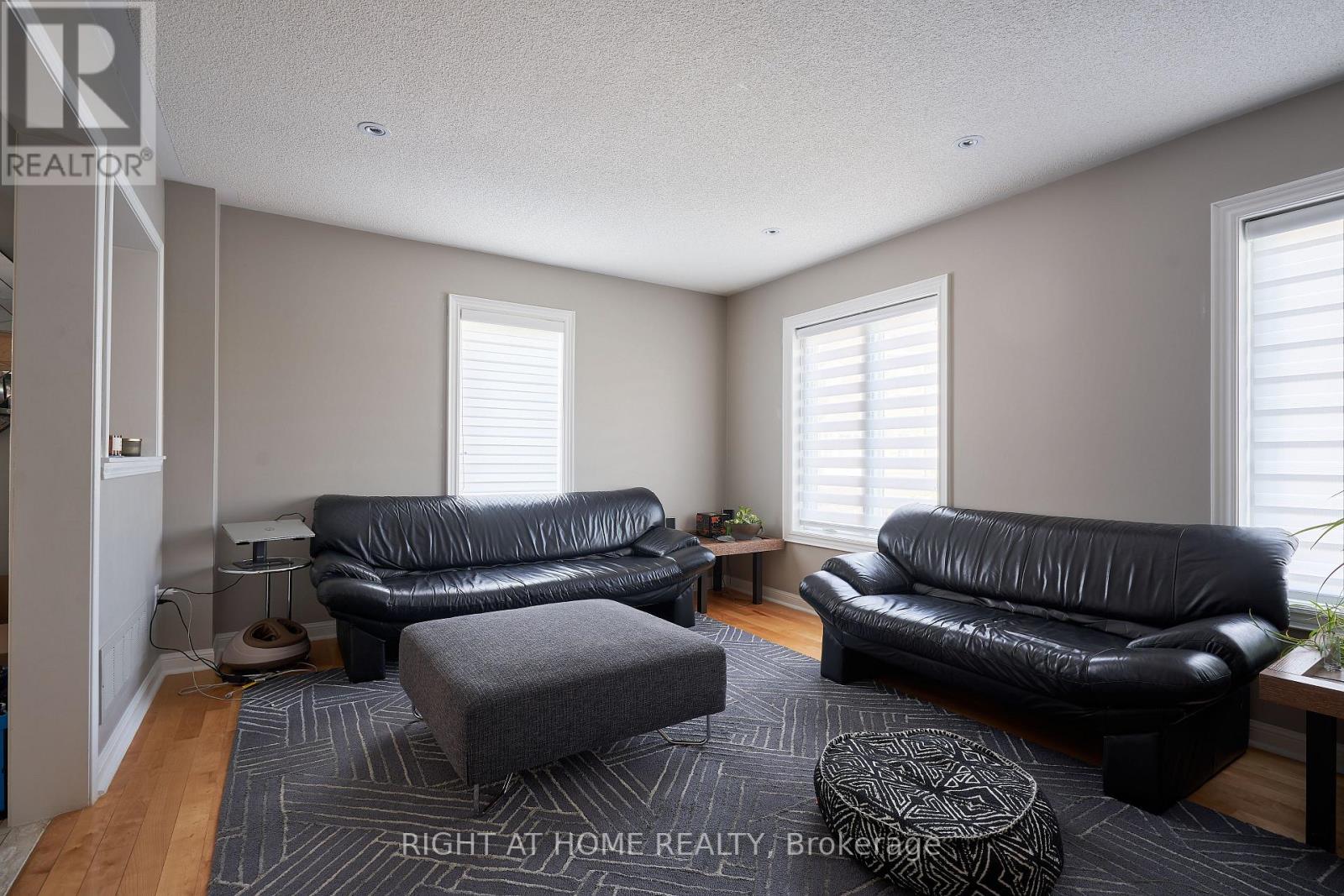 24 - 271 Richvale Drive S, Brampton, Ontario  L6Z 4W7 - Photo 8 - W13476482