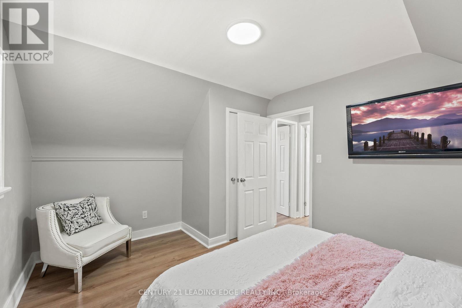 27 Chilcot Avenue, Toronto, Ontario  M9W 1T9 - Photo 35 - W13476576