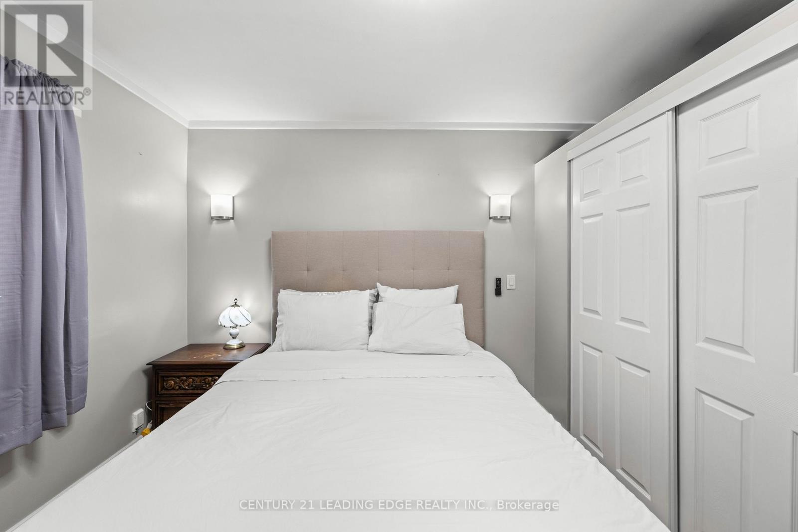 27 Chilcot Avenue, Toronto, Ontario  M9W 1T9 - Photo 23 - W13476576