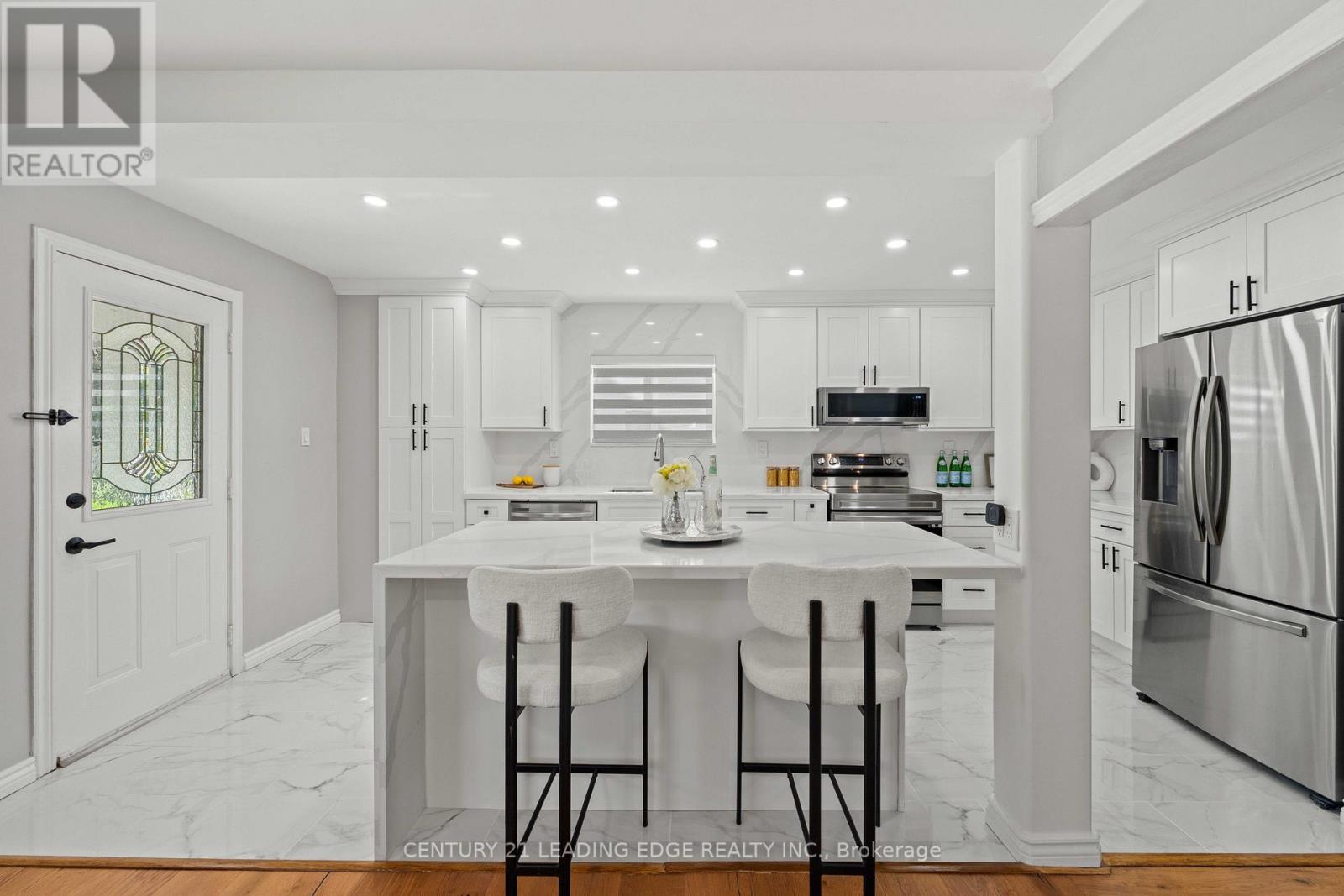 27 Chilcot Avenue, Toronto, Ontario  M9W 1T9 - Photo 14 - W13476576