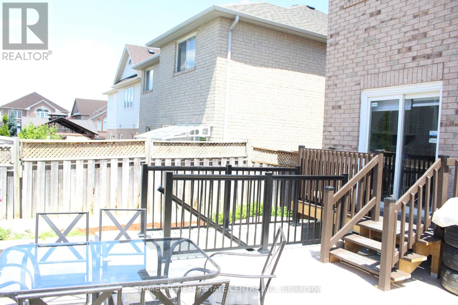 108 Fairhill Avenue, Brampton, Ontario  L7A 2H5 - Photo 32 - W13476608
