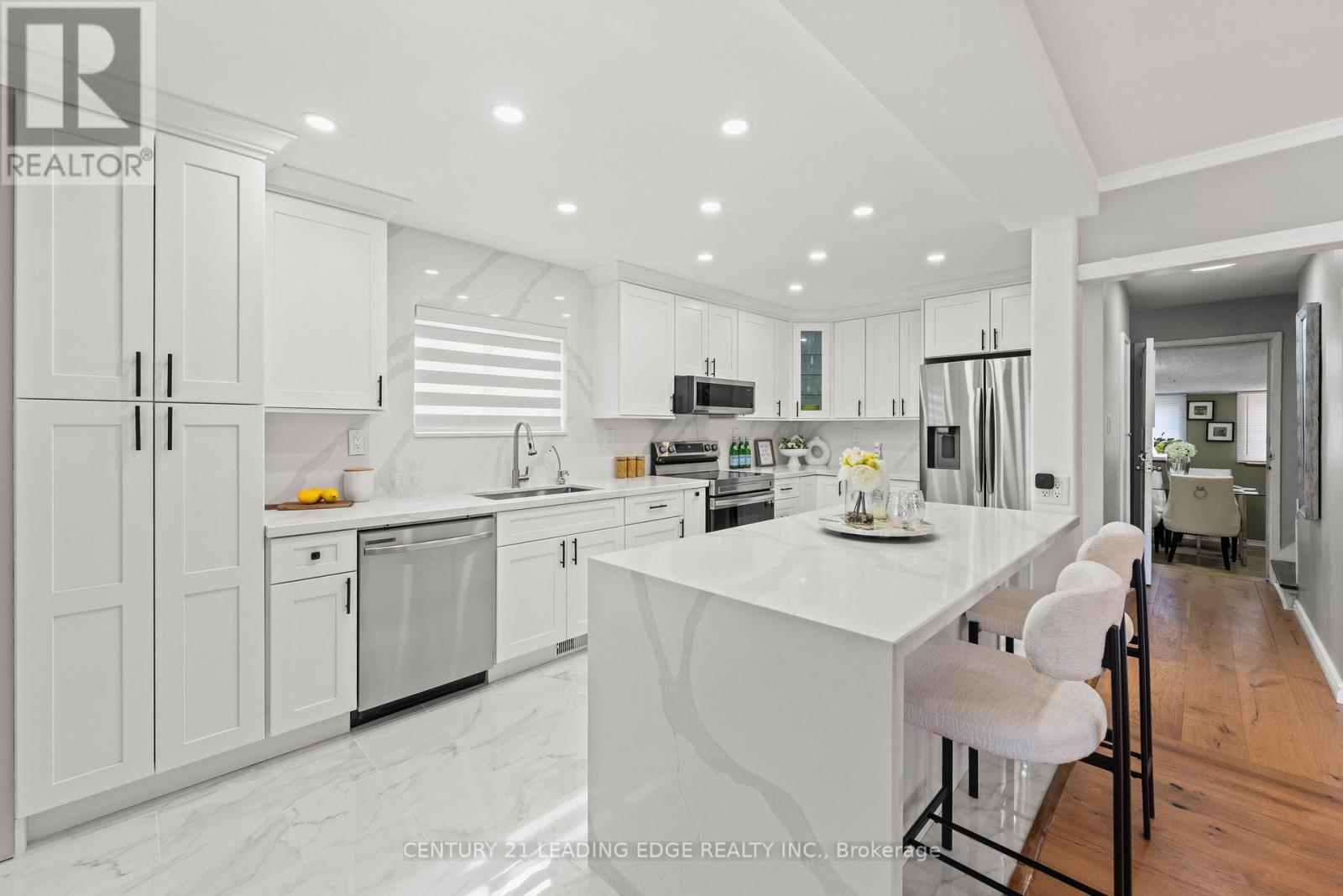 27 Chilcot Avenue, Toronto, Ontario  M9W 1T9 - Photo 9 - W13476576
