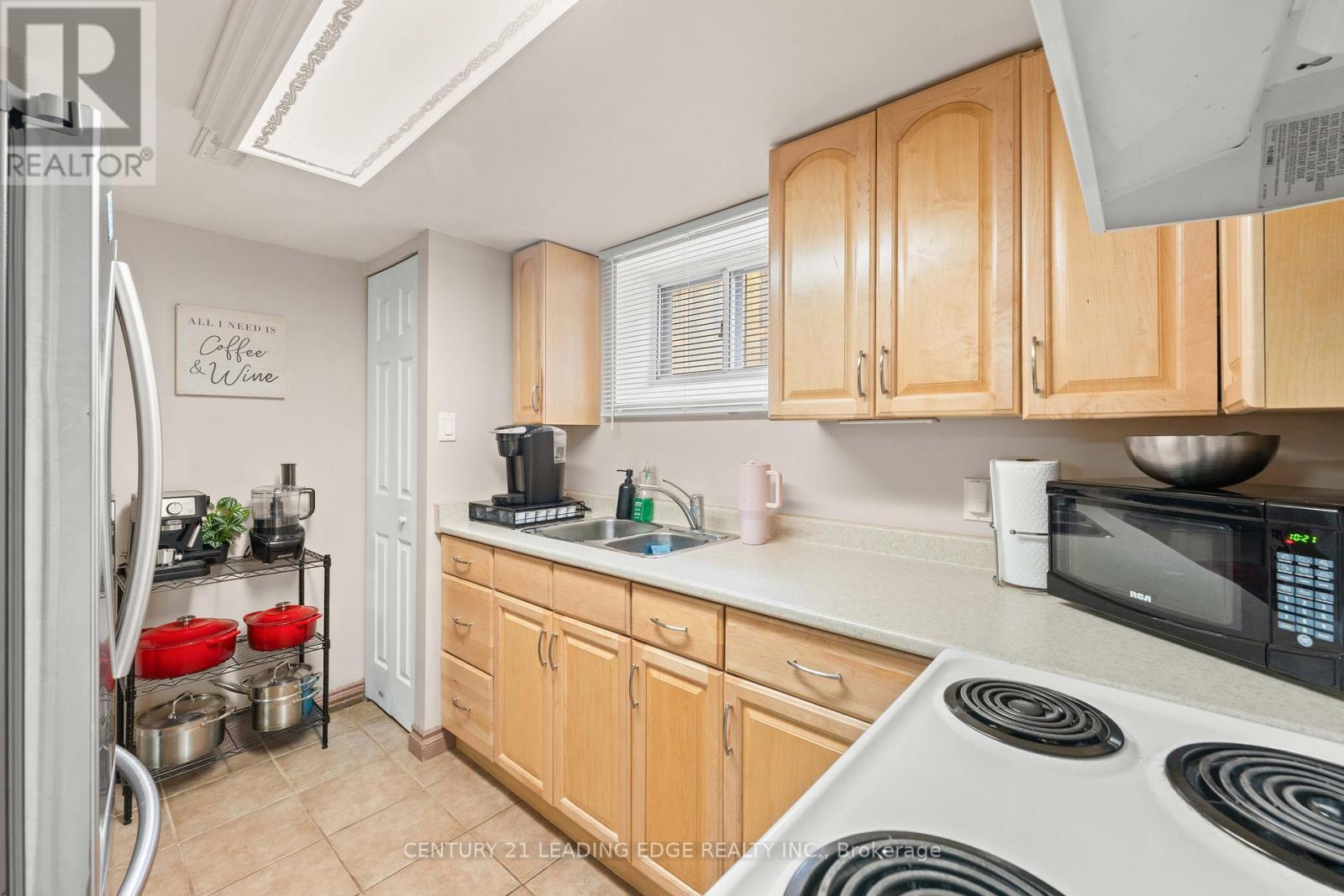 27 Chilcot Avenue, Toronto, Ontario  M9W 1T9 - Photo 40 - W13476576