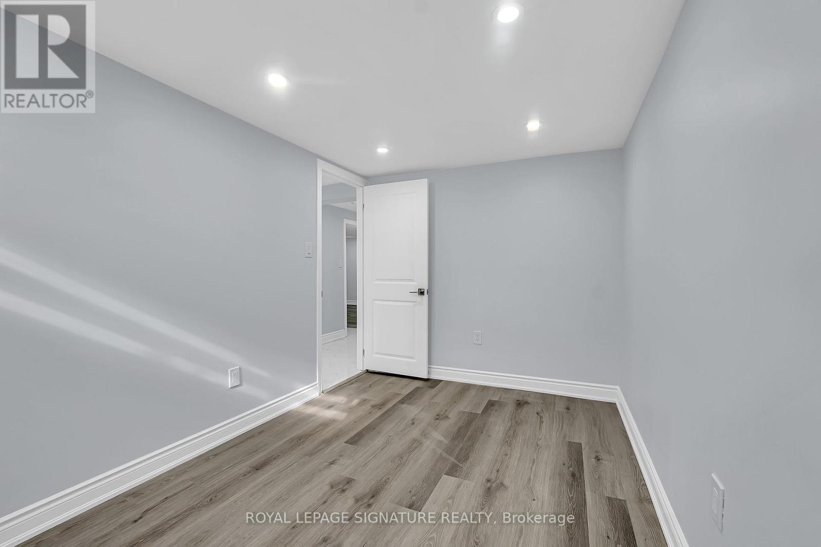 3263 Morning Star Drive, Mississauga, Ontario  L4T 1X6 - Photo 32 - W13476628