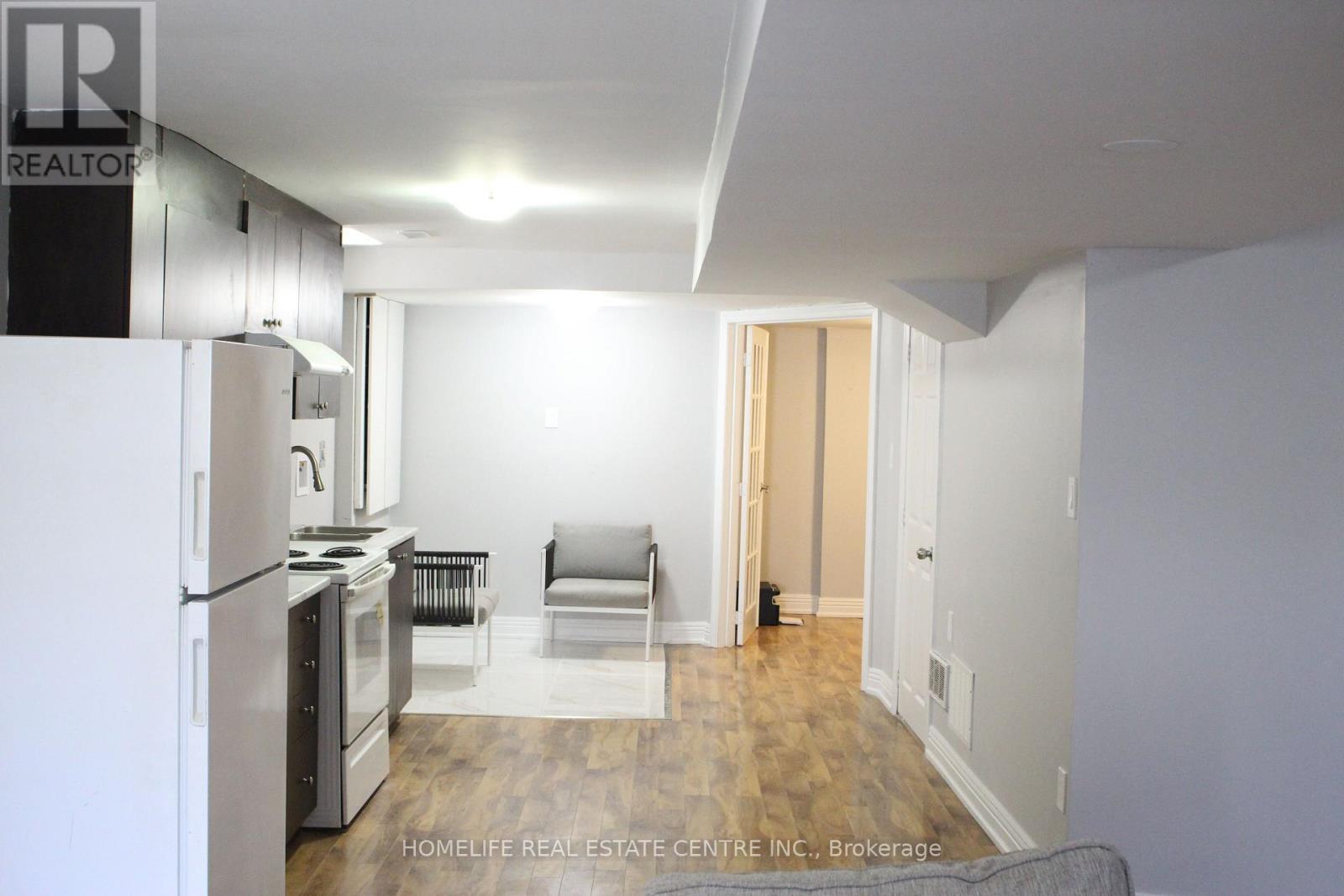 108 Fairhill Avenue, Brampton, Ontario  L7A 2H5 - Photo 37 - W13476608