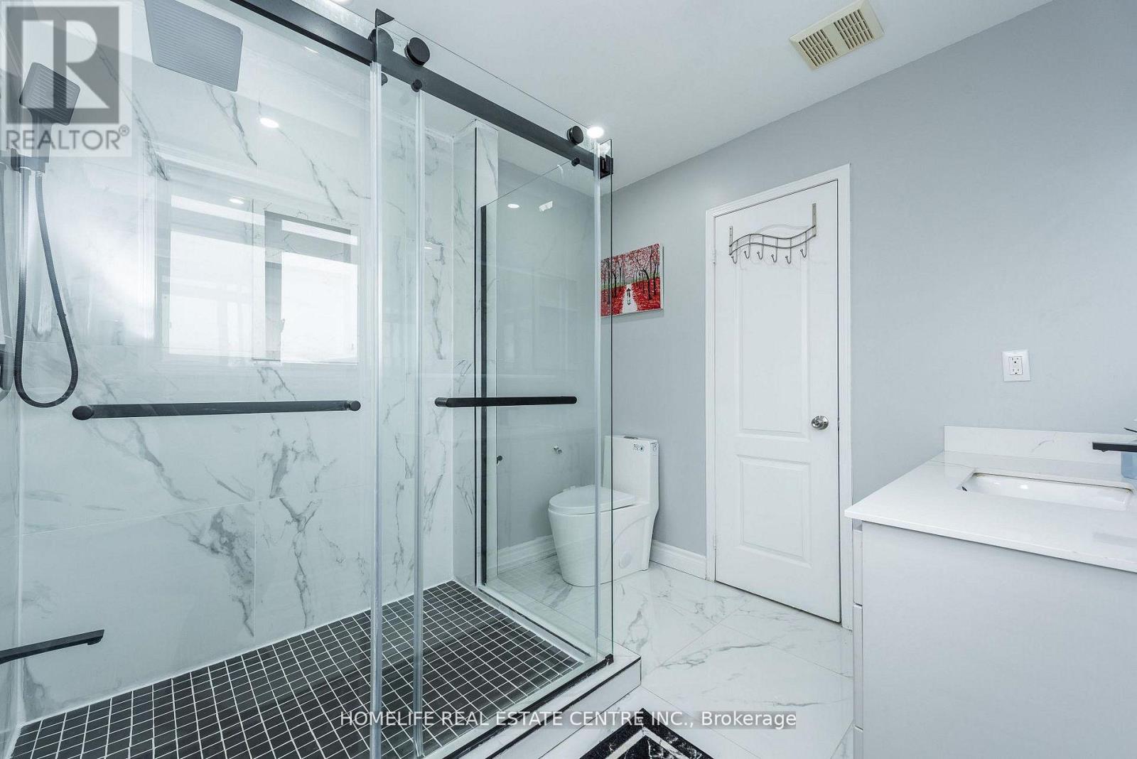 108 Fairhill Avenue, Brampton, Ontario  L7A 2H5 - Photo 20 - W13476608