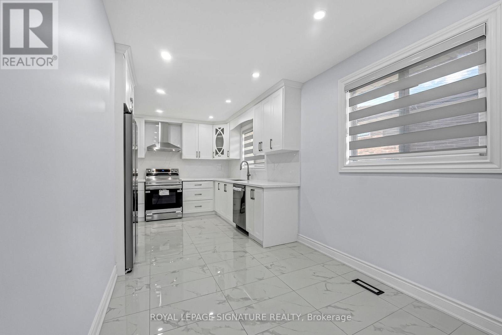 3263 Morning Star Drive, Mississauga, Ontario  L4T 1X6 - Photo 10 - W13476628