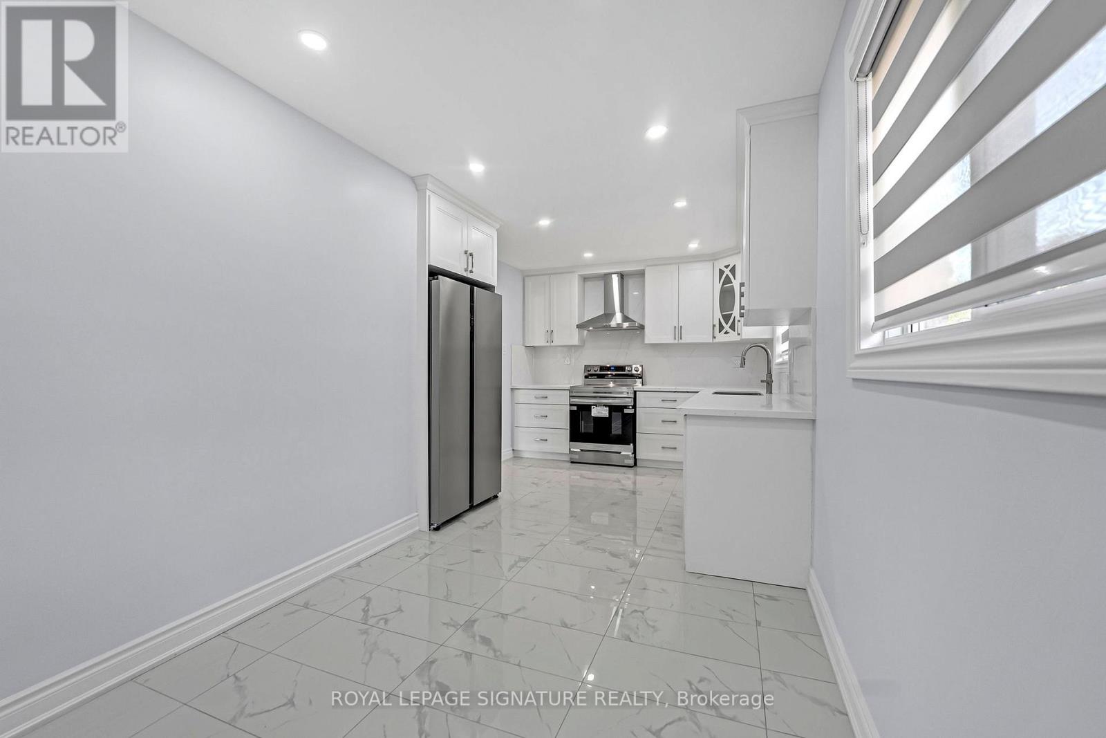 3263 Morning Star Drive, Mississauga, Ontario  L4T 1X6 - Photo 9 - W13476628