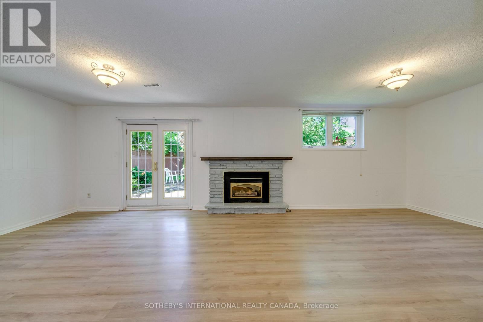 1272 Falgarwood Drive, Oakville, Ontario  L6H 2L6 - Photo 17 - W13476650