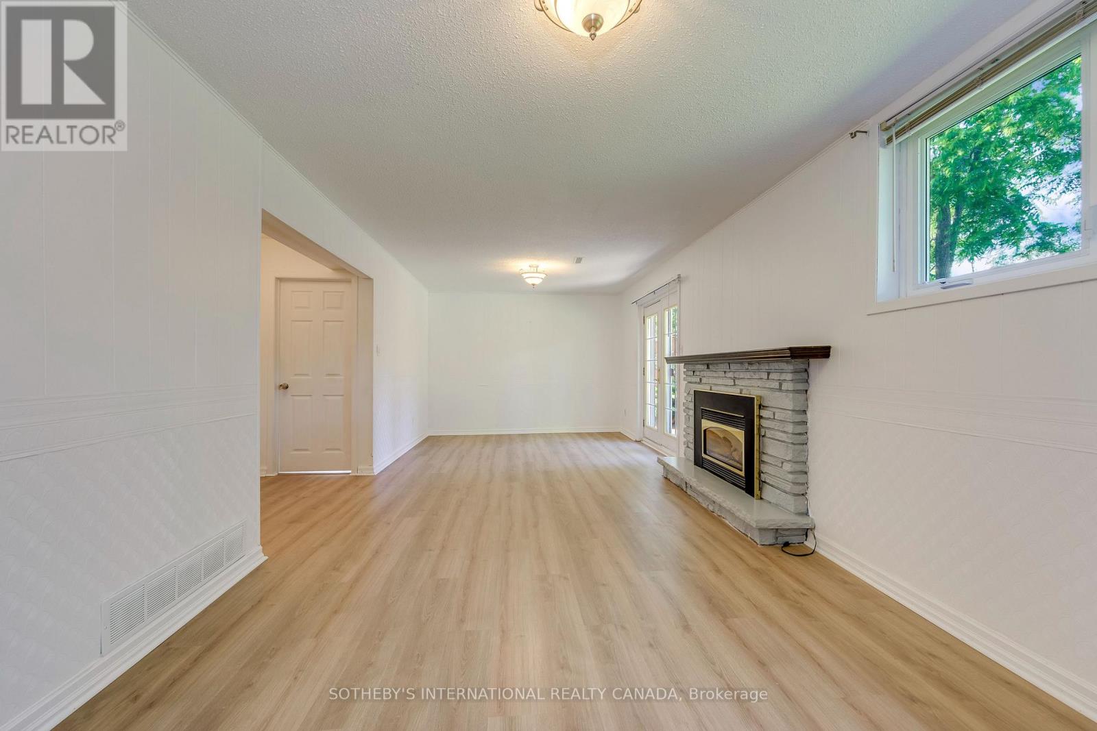 1272 Falgarwood Drive, Oakville, Ontario  L6H 2L6 - Photo 21 - W13476650