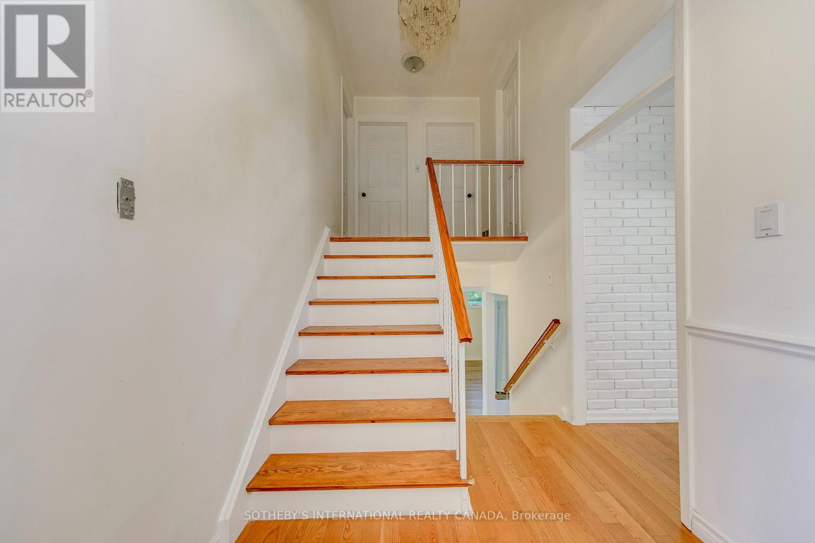 1272 Falgarwood Drive, Oakville, Ontario  L6H 2L6 - Photo 26 - W13476650