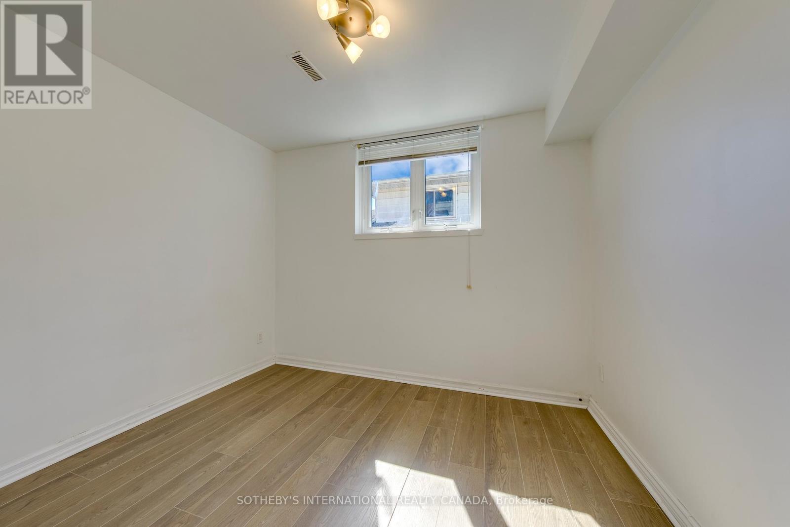 1272 Falgarwood Drive, Oakville, Ontario  L6H 2L6 - Photo 22 - W13476650