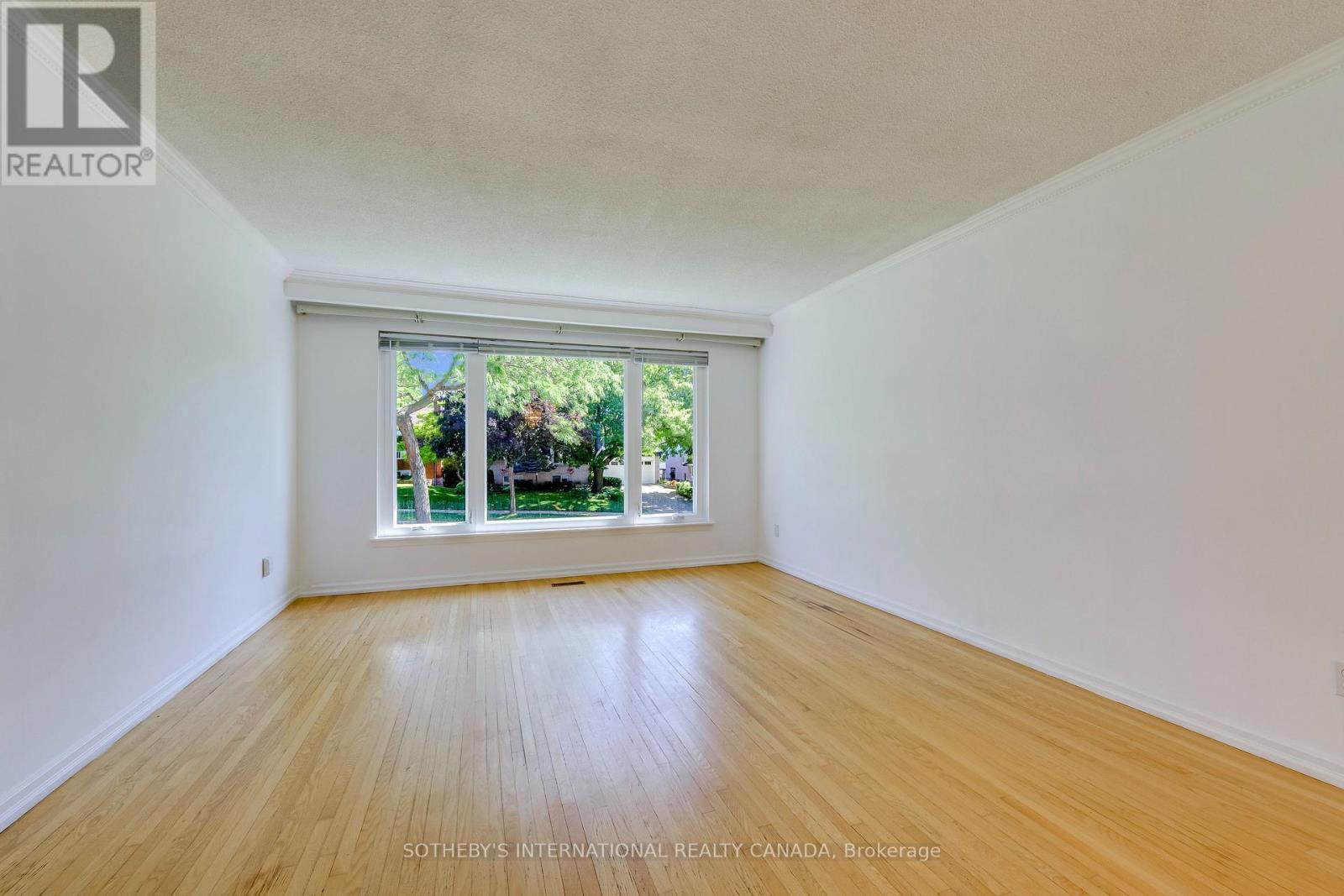 1272 Falgarwood Drive, Oakville, Ontario  L6H 2L6 - Photo 5 - W13476650