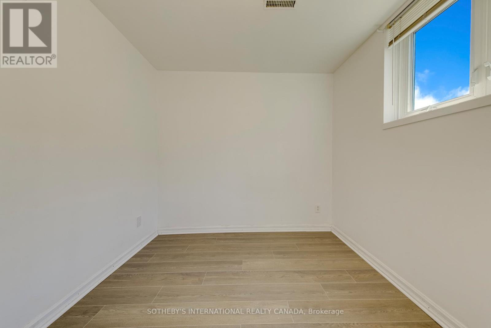 1272 Falgarwood Drive, Oakville, Ontario  L6H 2L6 - Photo 23 - W13476650