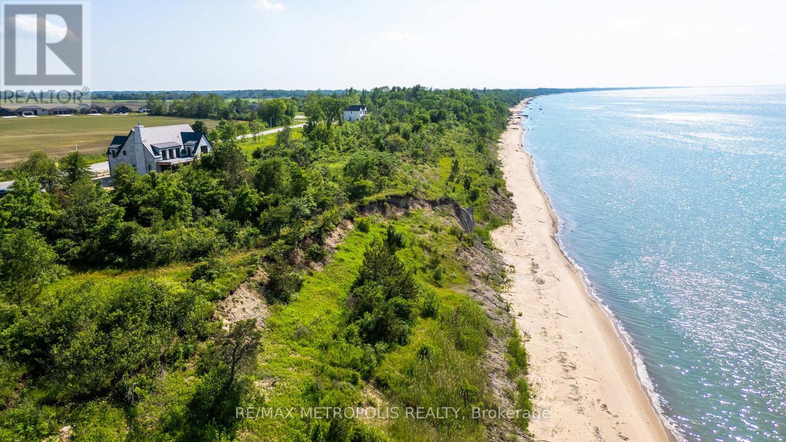 7081 Blue Coast Heights, Plympton-Wyoming, Ontario  N0N 1E0 - Photo 46 - X12813752