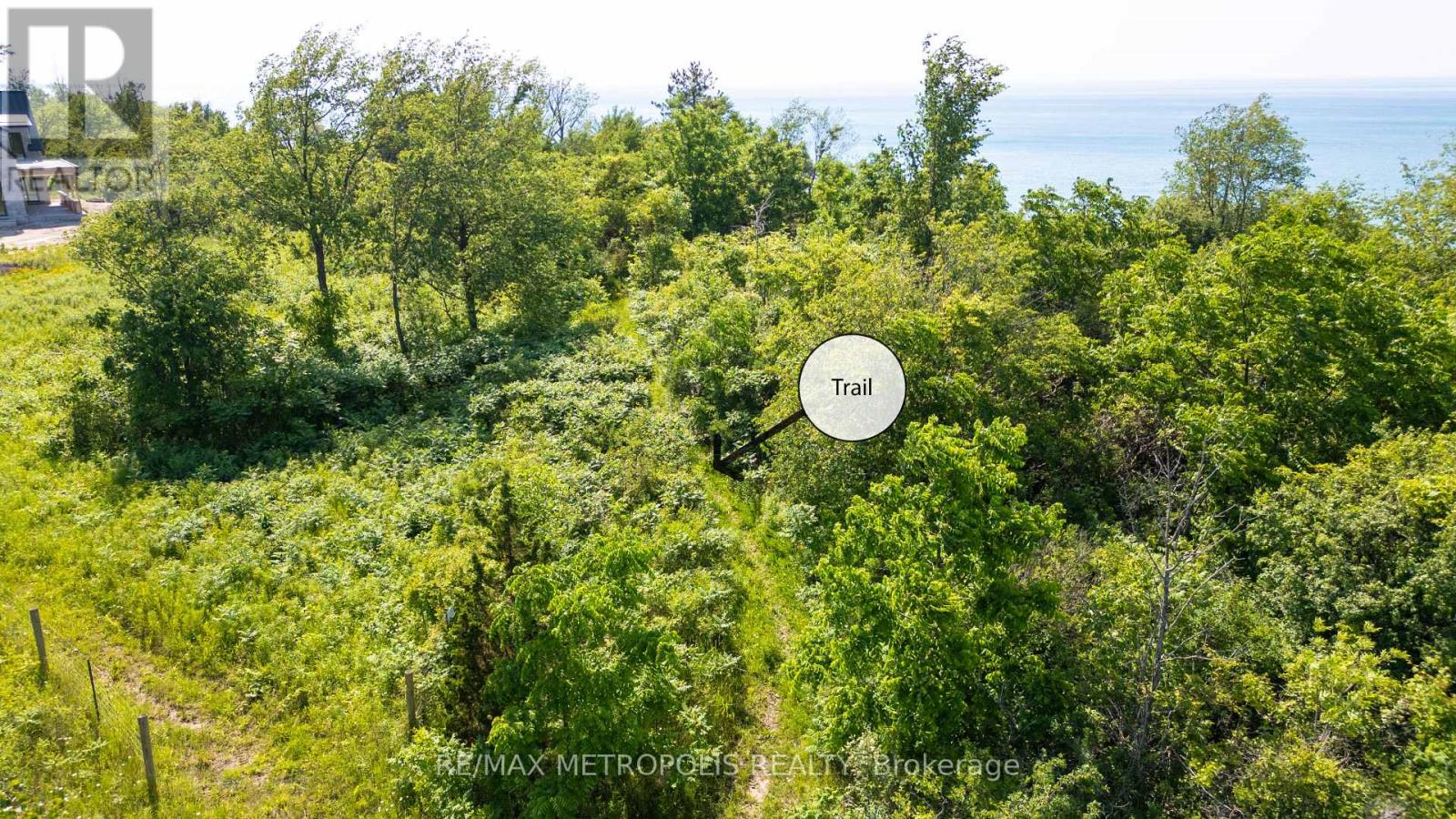 7081 Blue Coast Heights, Plympton-Wyoming, Ontario  N0N 1E0 - Photo 45 - X12813752