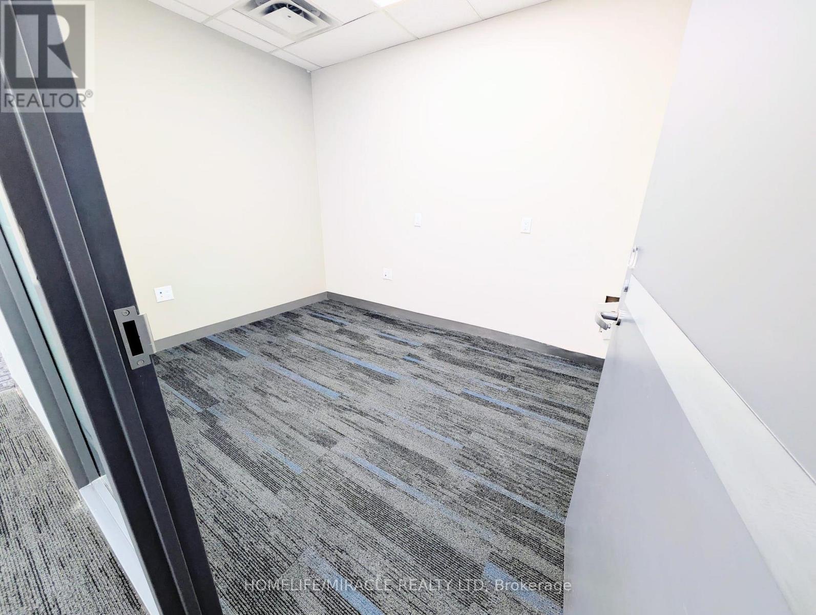 205 - 6660 Kennedy Road, Mississauga, Ontario L5T 2M9 - Photo 6 - W13476838