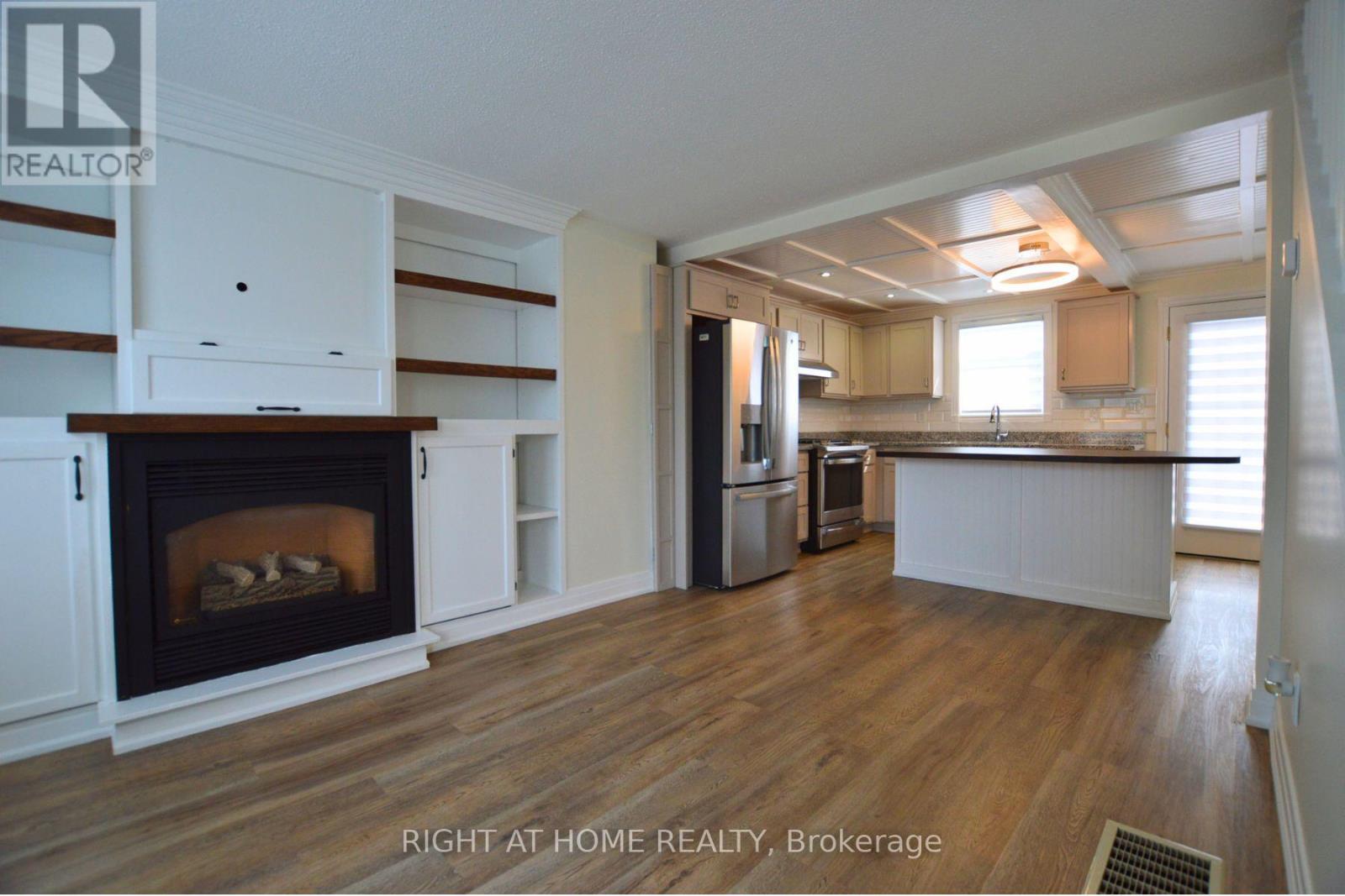 62 Charles Street, Milton, Ontario  L9T 2G7 - Photo 5 - W13476840