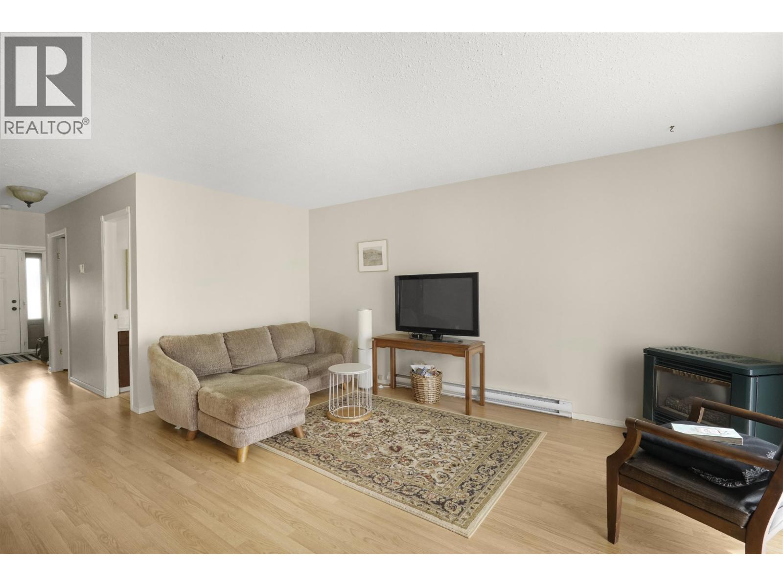 45 Hallman Street, Kitimat, British Columbia  V8C 2P9 - Photo 3 - R3138596