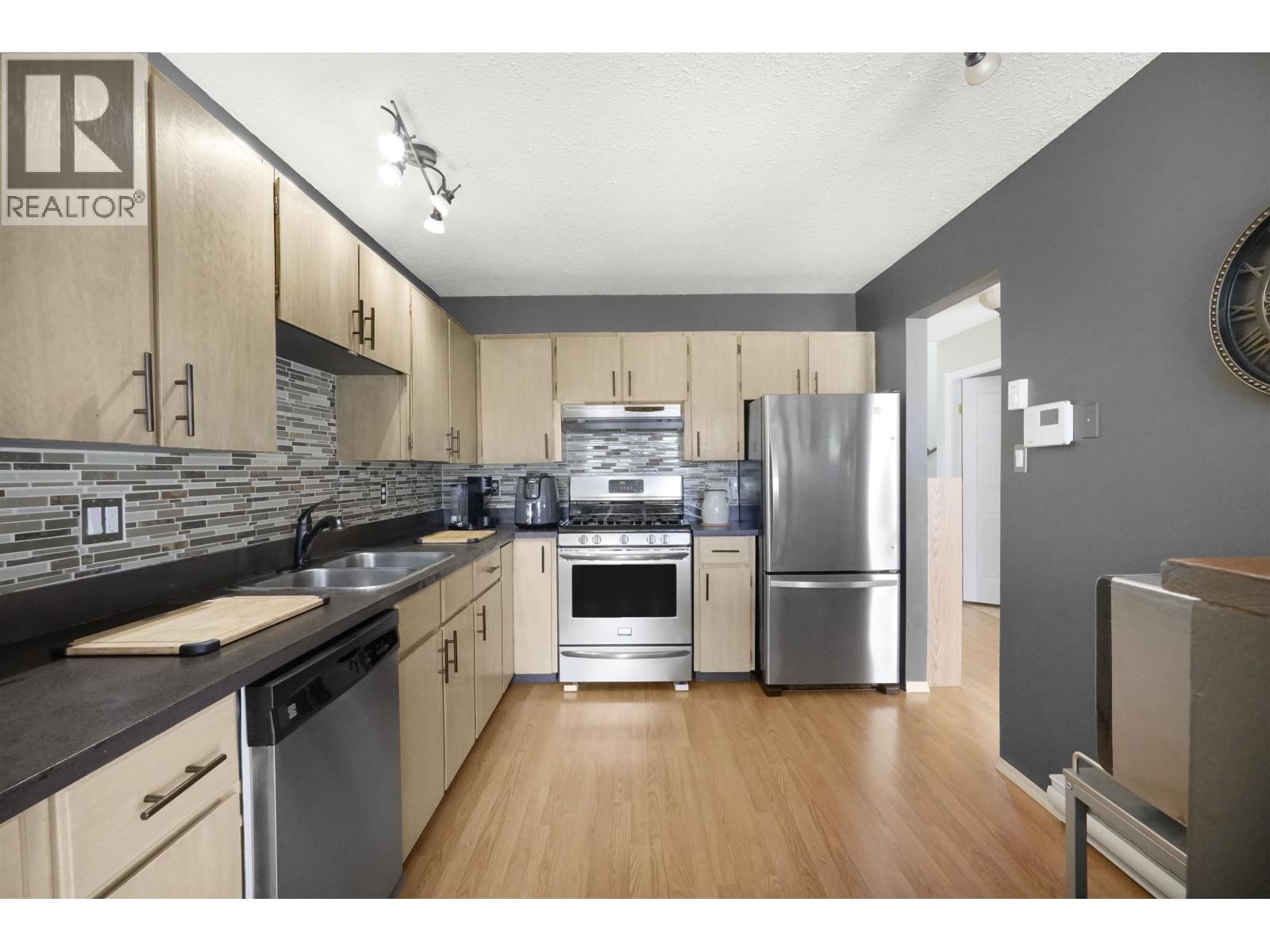 45 Hallman Street, Kitimat, British Columbia  V8C 2P9 - Photo 9 - R3138596