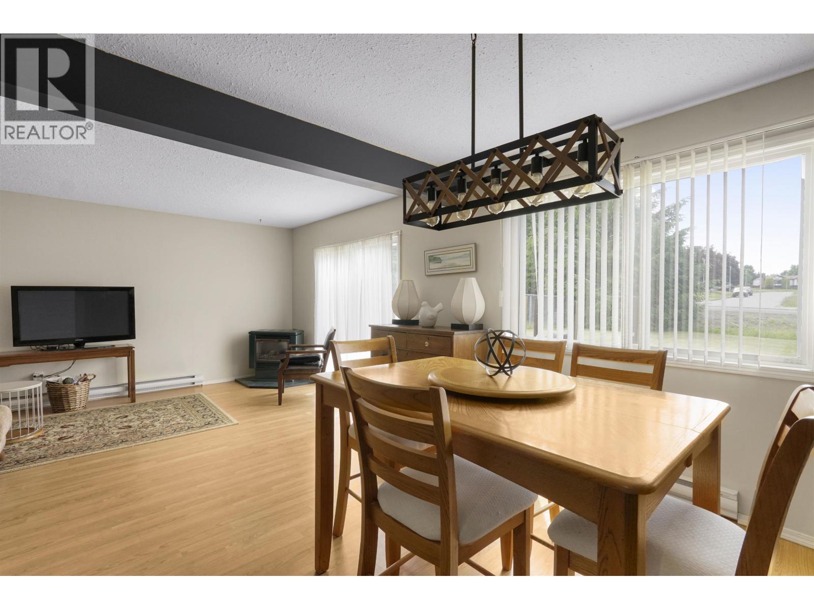 45 Hallman Street, Kitimat, British Columbia  V8C 2P9 - Photo 6 - R3138596
