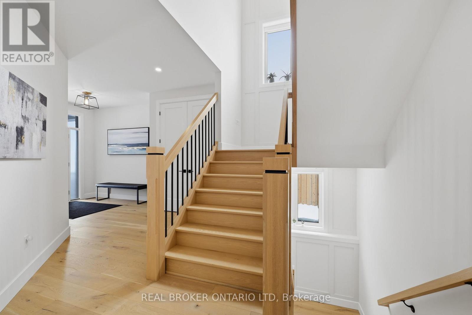 1600 Medway Park Drive, London North, Ontario  N6G 3W1 - Photo 3 - X13476978