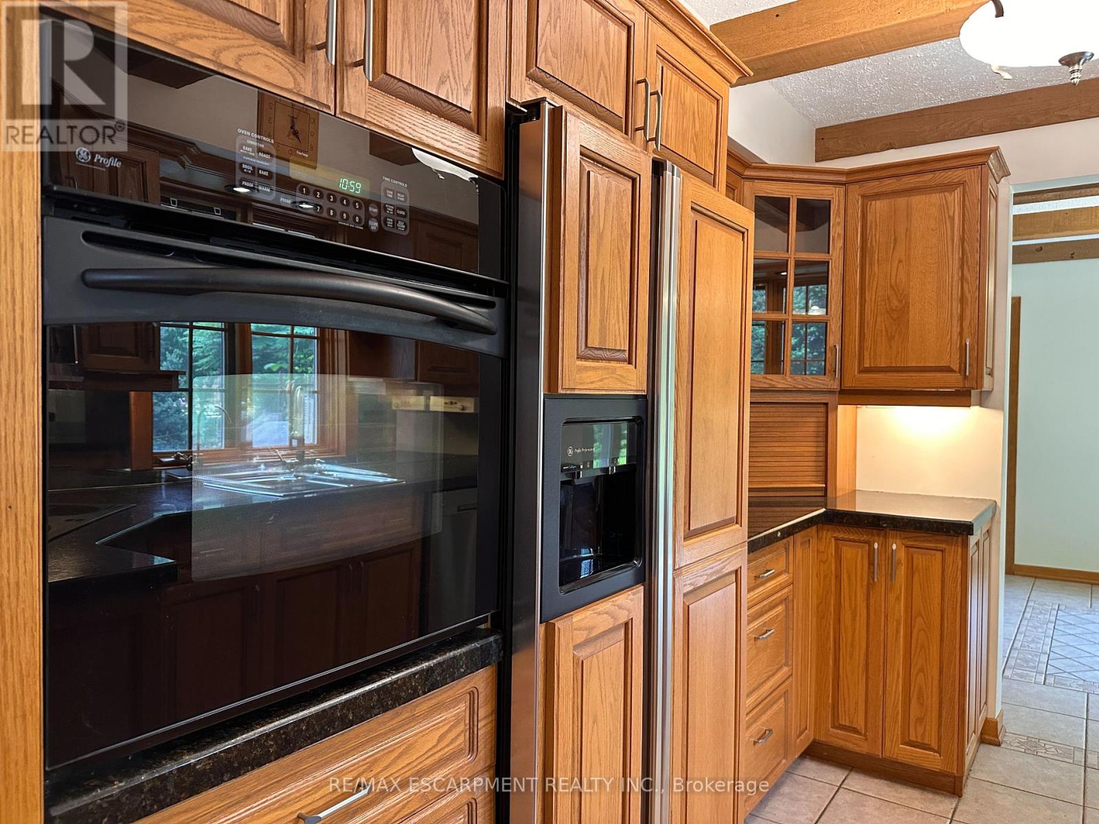 467 Kitty Murray Lane, Hamilton, Ontario L9G 3K9 - Photo 16 - X13475990