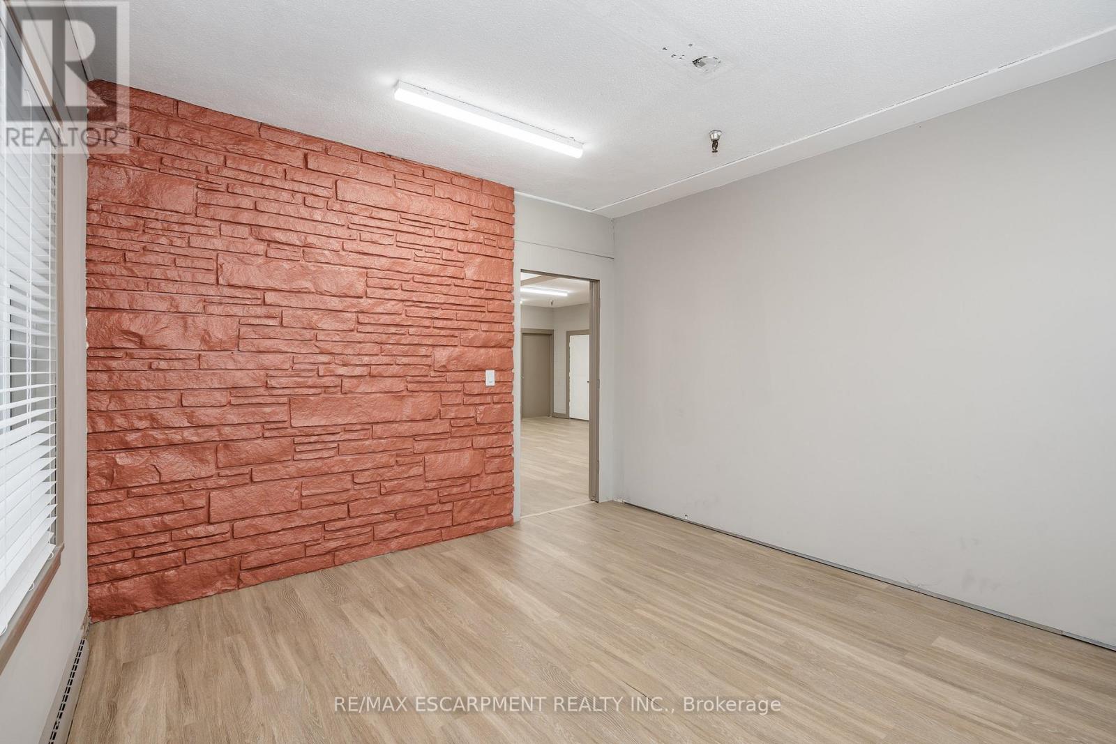 18 Linden Street, Hamilton, Ontario L8L 3H6 - Photo 16 - X13476116