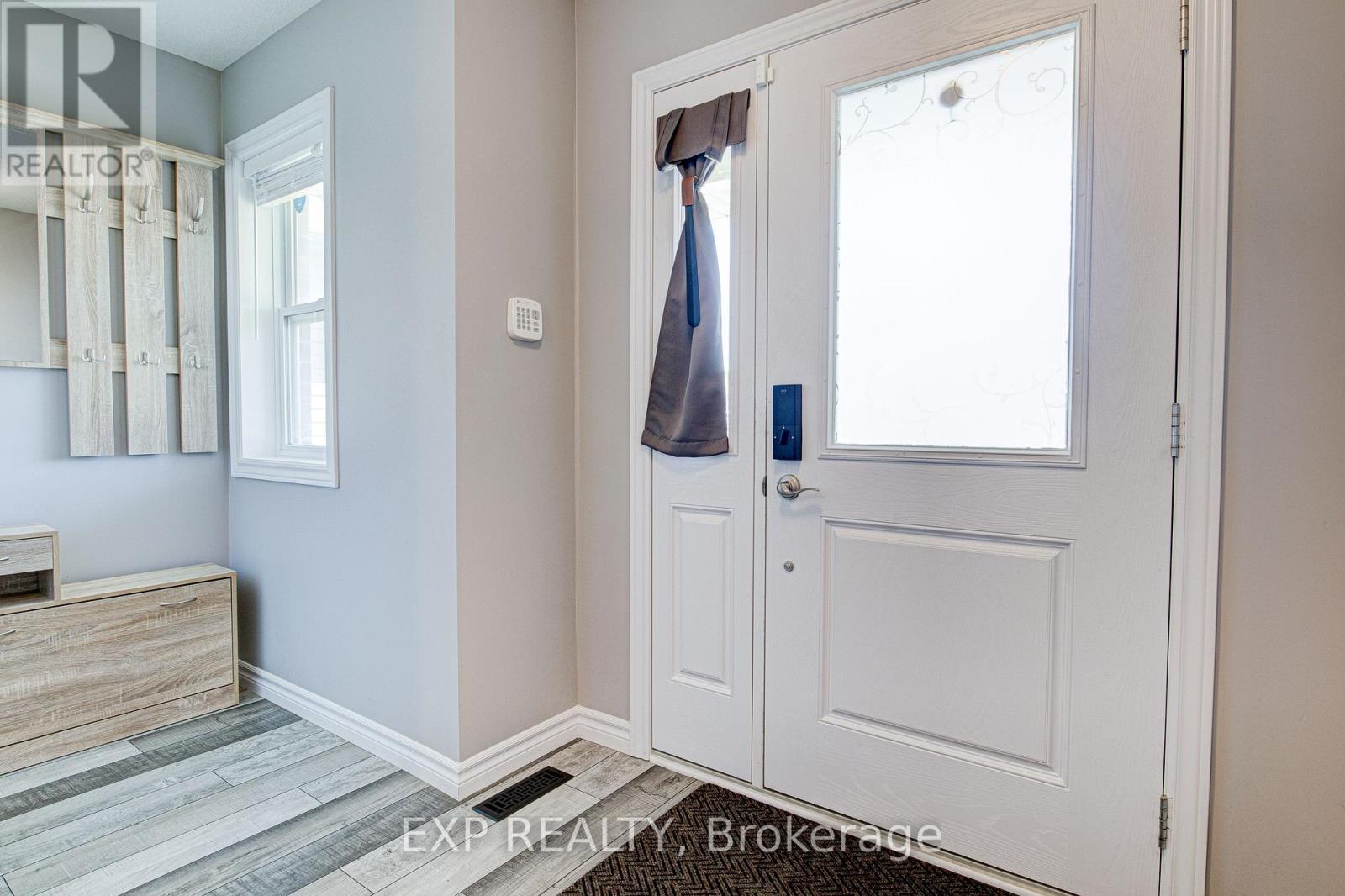 18 Minler Street, Ingersoll, Ontario  N5C 0C9 - Photo 5 - X13476210