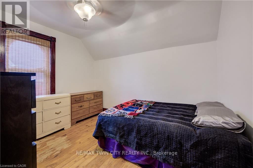 51 Irvin Street, Kitchener, Ontario  N2H 1K7 - Photo 25 - X13476236