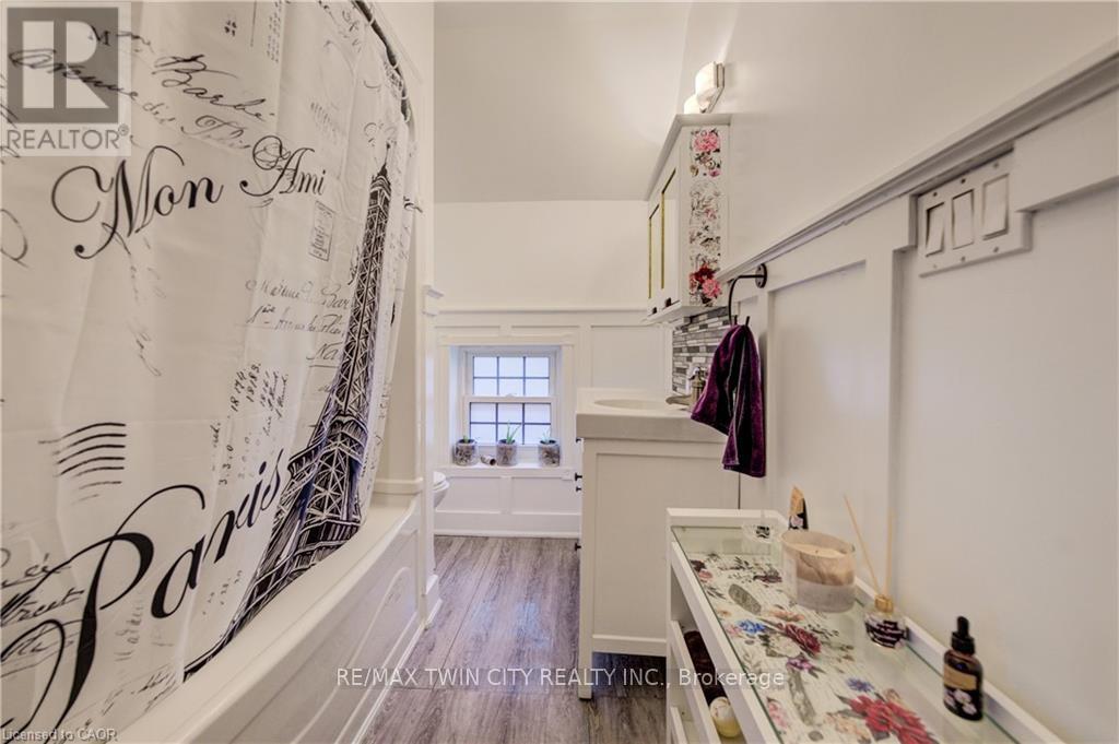 51 Irvin Street, Kitchener, Ontario  N2H 1K7 - Photo 28 - X13476236